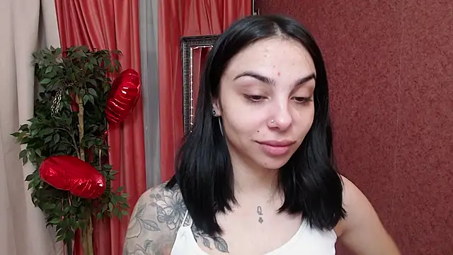 Snapshot of MissJuliax chatting on 17, 2, 2026 MissJuliax online show from 17, 2, 2026