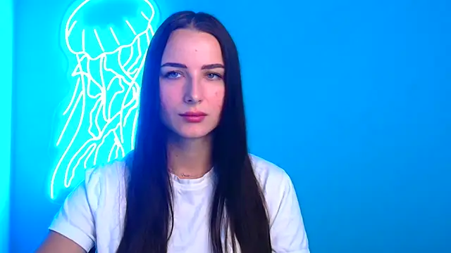 Eva Janee online show from 9, 9, 2025