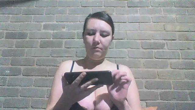 Snapshot of EksJouneMwah chatting on 4, 7, 2026 EksJouneMwah online show from 4, 7, 2026