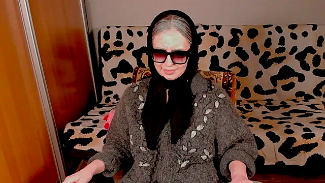 VeronikaKissuchi online show from 11, 2, 2025