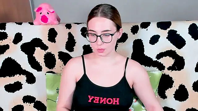 VeronikaKissuchi online show from 17, 2, 2025