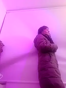 AlexandraJones  online show from 14, 3, 2025