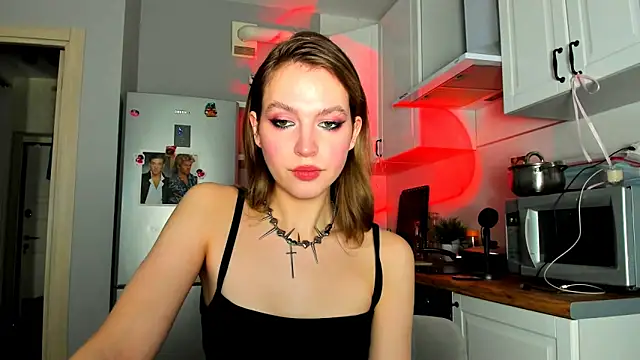 Niky  Jess online show from 18, 2, 2025