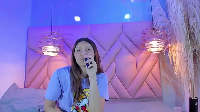 AngelaaCute  online show from 4, 3, 2025