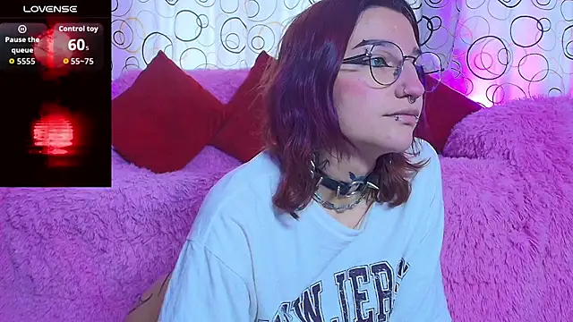 SukiFuyu  online show from 1, 12, 2025