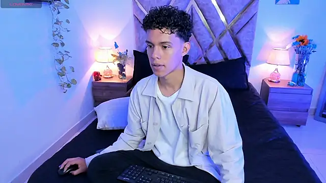 nickolas moon online show from 25, 9, 2025