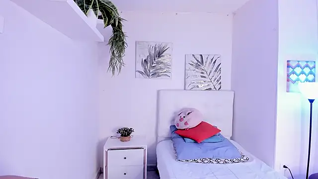 Palmer-Foster online show from 6, 3, 2025