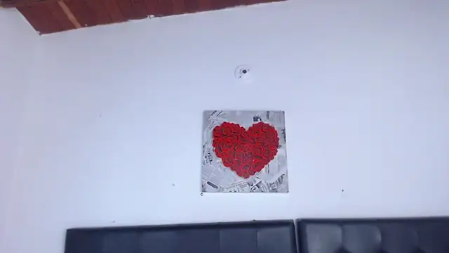 Snapshot of Amara_Red chatting on 16, 9, 2025 Amara Red online show from 16, 9, 2025