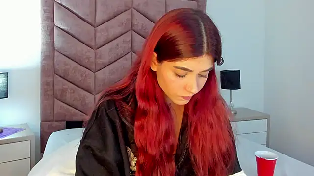 Snapshot of AnnyCherry_ chatting on 13, 12, 2024 AnnyCherry online show from 13, 12, 2024