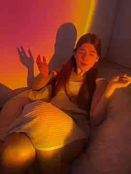 Snapshot of AnnyCherry_ chatting on 8, 1, 2025 AnnyCherry online show from 8, 1, 2025