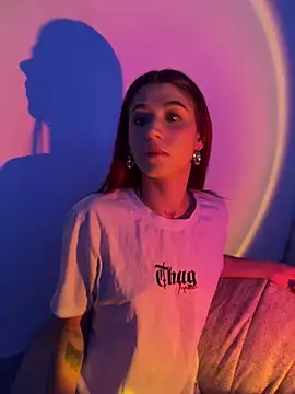 Snapshot of AnnyCherry_ chatting on 14, 1, 2025 AnnyCherry online show from 14, 1, 2025