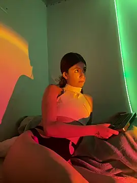 Snapshot of AnnyCherry_ chatting on 23, 1, 2025 AnnyCherry online show from 23, 1, 2025