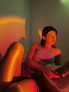 Snapshot of AnnyCherry_ chatting on 18, 2, 2025 AnnyCherry online show from 18, 2, 2025