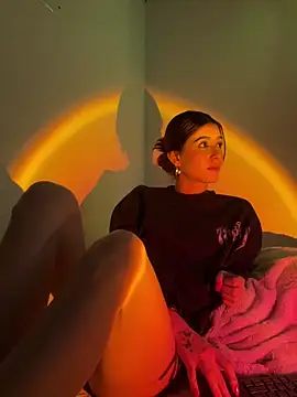 Snapshot of AnnyCherry_ chatting on 20, 2, 2025 AnnyCherry online show from 20, 2, 2025