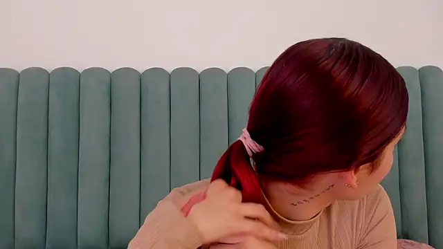 Snapshot of AnnyCherry_ chatting on 28, 10, 2025 AnnyCherry online show from 28, 10, 2025