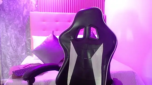 melody  bleir online show from 20, 9, 2025