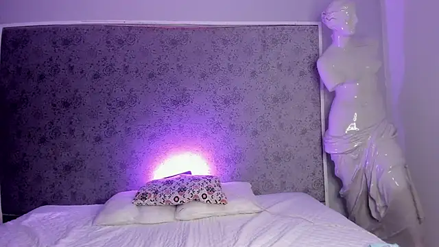 Ari sunshine  online show from 24, 9, 2025