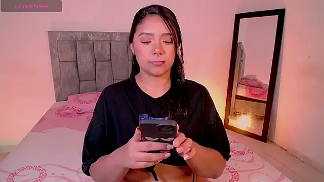 Snapshot of DIANEE_01 chatting on 22, 2, 2026 DIANEE 01 online show from 22, 2, 2026