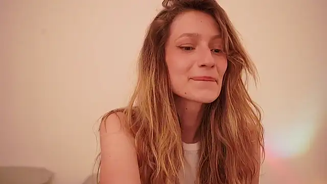 Snapshot of Stephany_talks chatting on 16, 9, 2025 Stephany talks online show from 16, 9, 2025