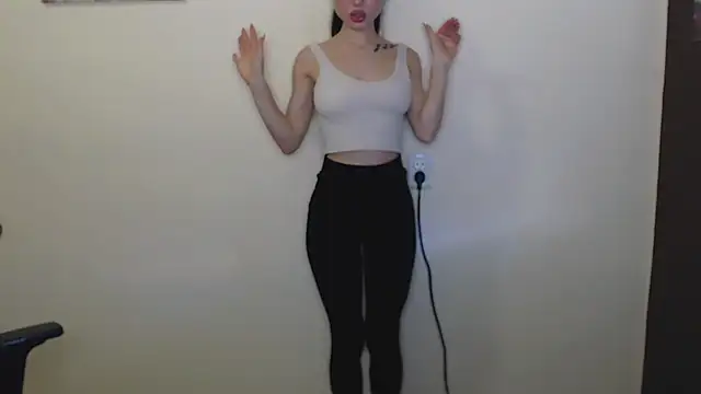 Cutesweetheart online show from 5, 1, 2025