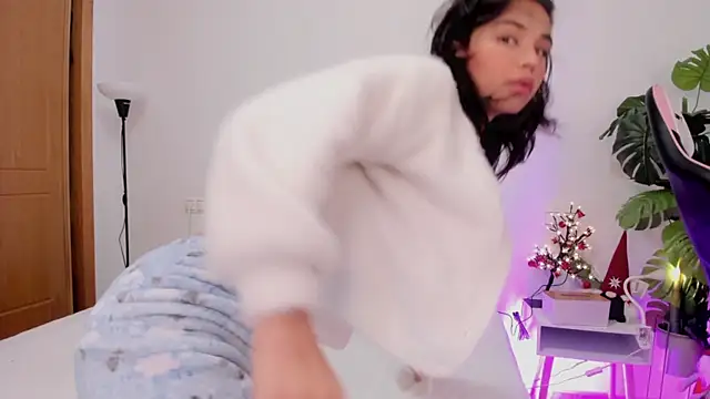 Adriennesexxx online show from 31, 12, 2024