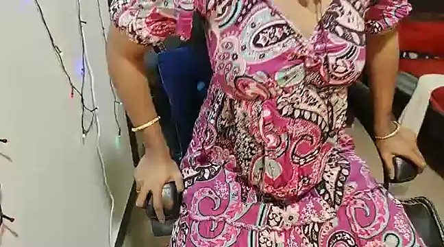 Anjali cute-Pondati online show from 27, 2, 2025