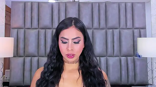 GiahDaniels online show from 31, 12, 2024