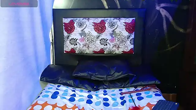 Snapshot of ling_ling24 chatting on 5, 12, 2024 ling ling24 online show from 5, 12, 2024