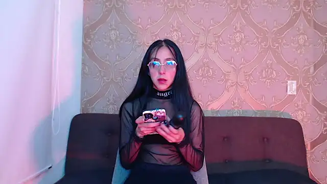 Snapshot of ling_ling24 chatting on 8, 1, 2025 ling ling24 online show from 8, 1, 2025