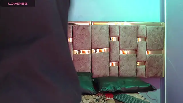 Snapshot of ling_ling24 chatting on 20, 1, 2025 ling ling24 online show from 20, 1, 2025