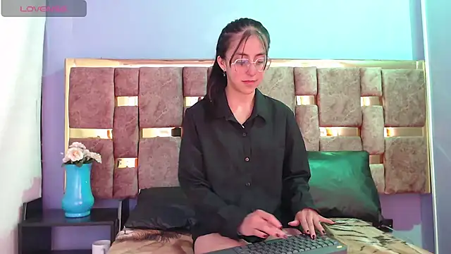 Snapshot of ling_ling24 chatting on 20, 1, 2025 ling ling24 online show from 20, 1, 2025