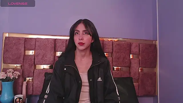 Snapshot of ling_ling24 chatting on 5, 2, 2025 ling ling24 online show from 5, 2, 2025