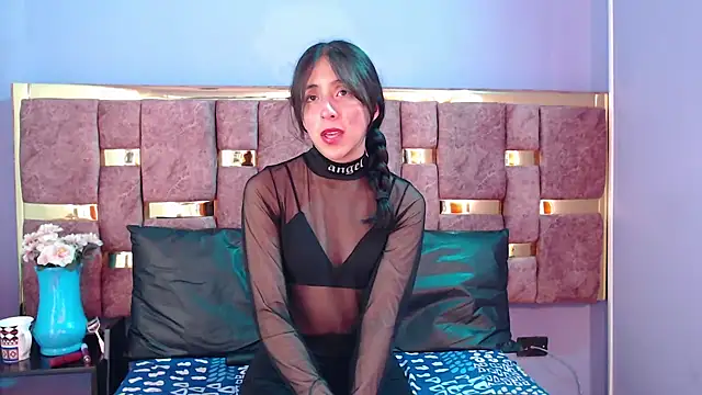 Snapshot of ling_ling24 chatting on 19, 2, 2025 ling ling24 online show from 19, 2, 2025