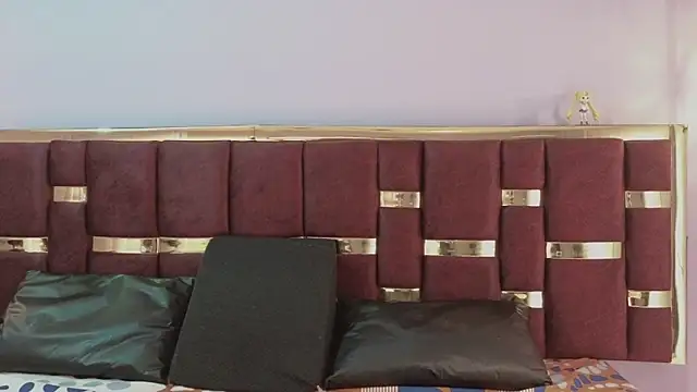 Snapshot of ling_ling24 chatting on 6, 3, 2025 ling ling24 online show from 6, 3, 2025