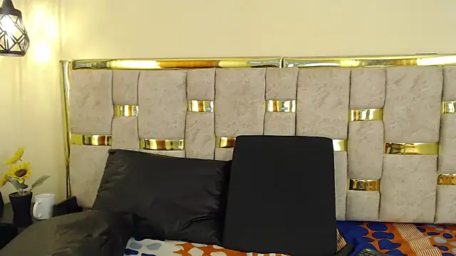 Snapshot of ling_ling24 chatting on 11, 3, 2025 ling ling24 online show from 11, 3, 2025