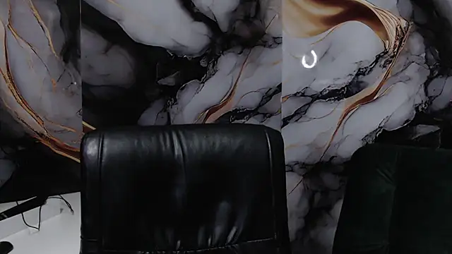 Snapshot of ling_ling24 chatting on 21, 3, 2025 ling ling24 online show from 21, 3, 2025