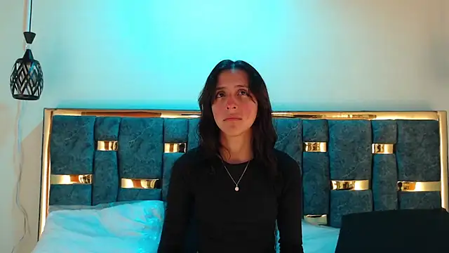 Snapshot of ling_ling24 chatting on 8, 10, 2025 ling ling24 online show from 8, 10, 2025