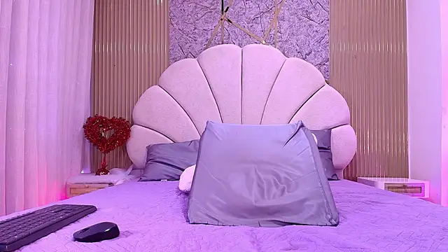 nata luna online show from 11, 3, 2026