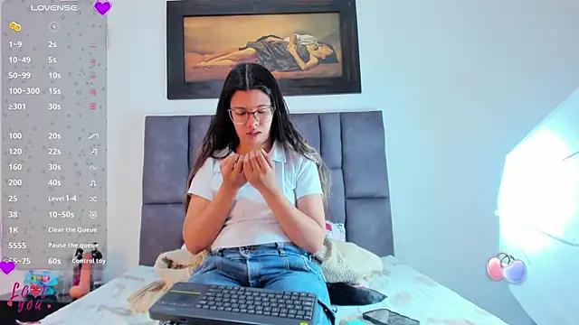 Vahiolet smith online show from 9, 4, 2026