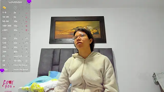 Vahiolet smith online show from 18, 4, 2026