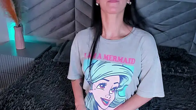 Ary thompson   online show from 5, 12, 2024