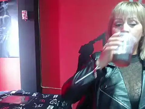 KLOE PIELL online show from 24, 1, 2025