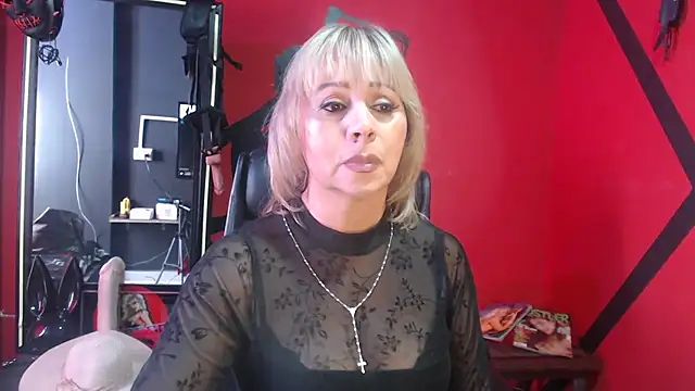 KLOE PIELL online show from 10, 9, 2025