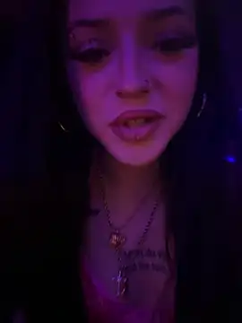 exoticmisfitt online show from 16, 4, 2026