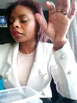 Snapshot of Lizeth_rey1 chatting on 6, 1, 2025 Lizeth rey1 online show from 6, 1, 2025