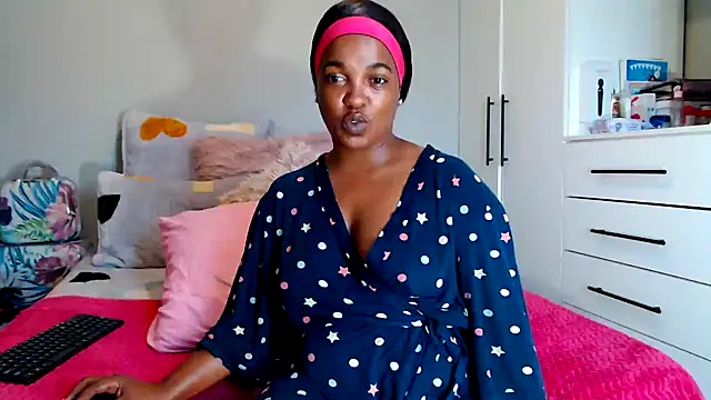 Amberbela online show from 9, 10, 2025