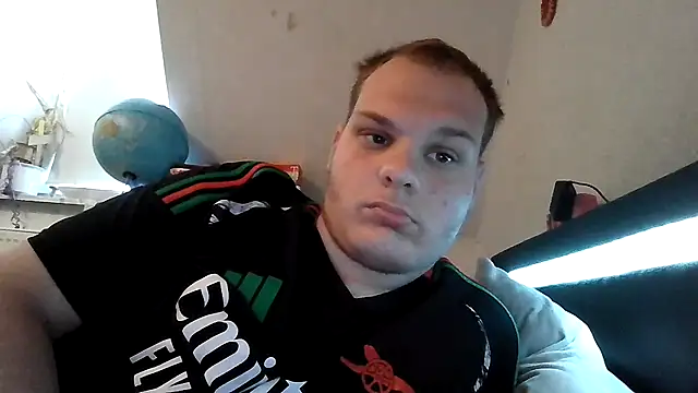 Nicolasjlhkjzl online show from 4, 7, 2026