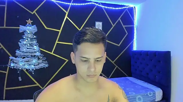 Snapshot of JANER_03 chatting on 4, 1, 2025 JANER 03 online show from 4, 1, 2025