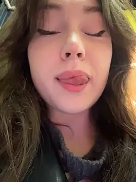 Peachy Dream online show from 28, 11, 2025