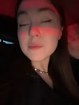 Peachy Dream online show from 15, 3, 2026